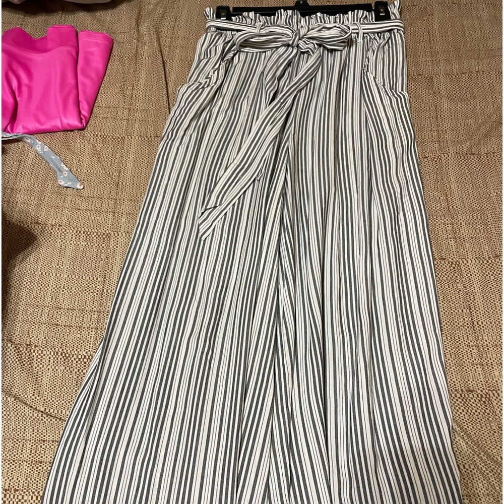 Flowy American Eagle Pants